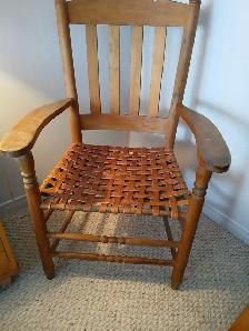 Chaise Antique