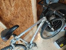 vélo montagne double suspension GT - Photo 5