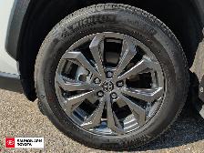 2025 Toyota RAV4 Hybrid Limited LIMITED, AWD, NEAR NEW BRAKES... - Photo 8