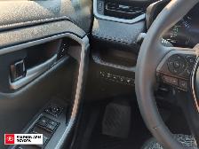 2025 Toyota RAV4 Hybrid Limited LIMITED, AWD, NEAR NEW BRAKES... - Photo 17