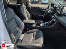 2025 Toyota RAV4 Hybrid Limited LIMITED, AWD, NEAR NEW BRAKES... - Photo 22