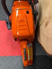 Husqvarna 565 Chainsaw - Photo 3