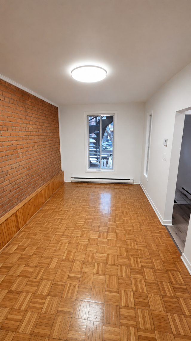 31./2 MONTREAL DOWNTOWN 1290$/ CALL: (514) 605 - 1262