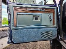 1985 Dodge Ram Charger Royal SE / 4x4 / 318ci RARE ! - Photo 15