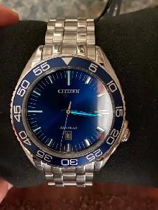 Brand new men’s Citizen Eco Drive blue dial 42 mm. $300 - Photo 8