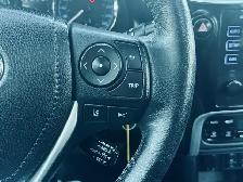 2017 Toyota Corolla 4dr Sdn CVT SE - Photo 14