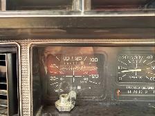 1984 Ford Bronco Up For Online Auction! - Photo 6