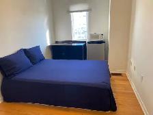 Room for rent, avail. on Sept 1, Eglinton & Kennedy, Mississauga - Photo 2