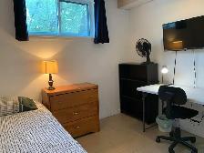 Room for Rent - Walking distance to UofM - Photo 2