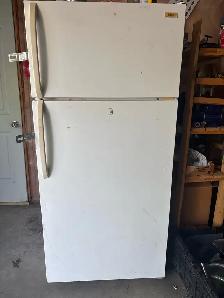 garage fridge - Photo 2