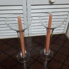 2 GRANDS CHANDELIERS EN VERRE 10'HAUT CHANDELLES: $10.00 CHACUNE - Photo 2