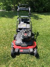 Toro 30' (21219) TimeMaster® w/ RWD Personal Pace Gas Lawn Mower