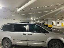 Dodge Grand Caravan - Photo 2