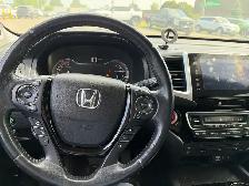 2016 Honda Pilot Touring AWD - Photo 10