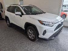 2023 Toyota RAV4 Hybrid XLE, A/C,