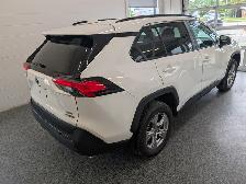 2023 Toyota RAV4 Hybrid XLE, A/C, - Photo 3