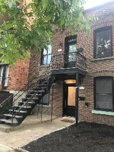RENOVATED TRIPLEX ,2 UNITES RENTED ONE UNIT AVAILABLE 4 OCCUPANY - Photo 2