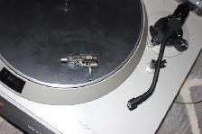 Denon DP-30L DD Turntable-READ AD - Photo 3