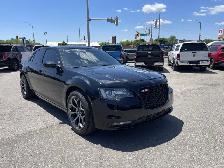 2017 Chrysler 300 S - Photo 3