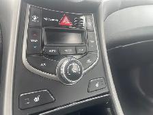 2016 Hyundai Elantra Limited, Camera, Leather, Sunroof, Keyless, - Photo 16