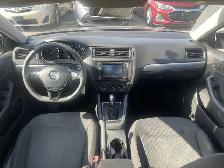 2016 Volkswagen Jetta Trendline, Cruise Control, Bluetooth, Came - Photo 10