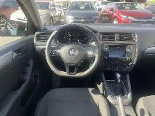 2016 Volkswagen Jetta Trendline, Cruise Control, Bluetooth, Came - Photo 11