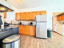 BEST Offer. GREAT Area. Clean, Safe! FREE Utilities. Comfy Room! - Photo 4