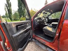 2023 RAM 1500 SLT - Photo 8