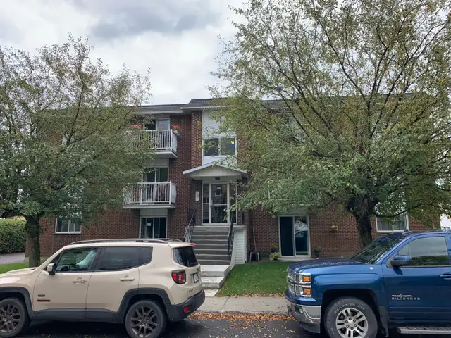 St Jean sur Richelieu, 2 1/2 à louer près tous services