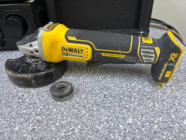 Dewalt DCG413 20V Brushless 4 1/2" Paddle Grinder Tool Only