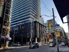 YONGE RICH 1-bedroom Den for rent $2,500 /month Hydro