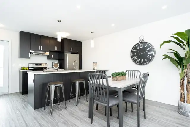 The One - 2 Bed - Krystal A - Saint Adolphe