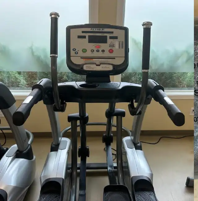 True Fitness CS400 Elliptical