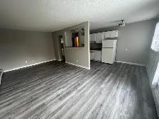 Spacious 3-bed living with a private balcony at Woodland Terrace - Photo 2
