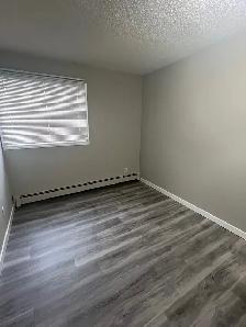 Spacious 3-bed living with a private balcony at Woodland Terrace - Photo 7