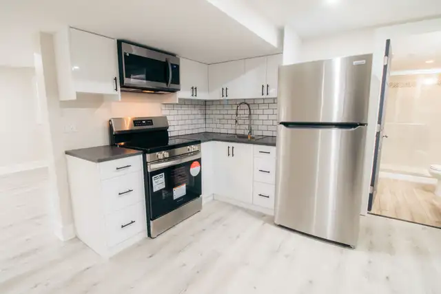 75 Jacobson Ave, St. Catharines - 2 Bedroom Lower Unit
