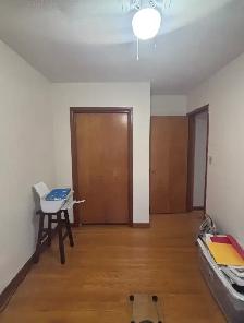 OCTOBER 1 - 3 BEDROOM HOUSE WITH WATER VIEW - BROCKVILLE - Photo 7