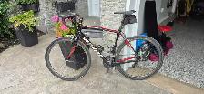 Vélo de route Specialize carbone, dérailleur Di2 , roues en carb - Photo 2