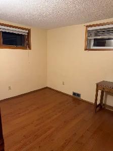Near University  - 2 bedroom suite for rent - Photo 6