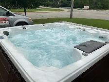 Hot Tub For Sale - Photo 7