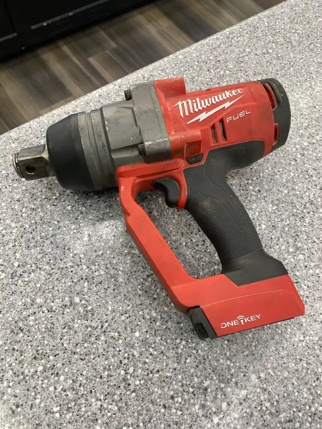 Milwaukee 2867 1" Impact Wrench