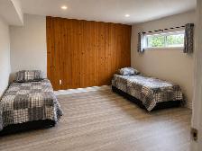 3 Bedroom, 2 bath basement for rent, Queen & McLaughlin ave - Photo 2
