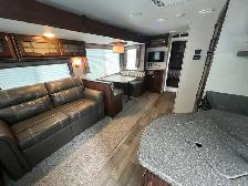 Rear Living – Lightweight & Spacious! ️ - Photo 9