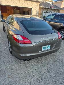 2010 Porsche Panamera  4S - Photo 4