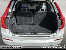 2022 Volvo XC90 Momentum 7 Passenger, Luxury interior and comfor - Photo 6