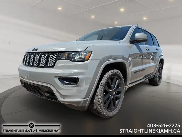 2021 Jeep Grand Cherokee Altitude one owner, clean carfax, 4x4 c