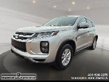 2021 Mitsubishi RVR SE 4x4, heated seats, bluetooth connection,