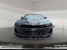 2019 Chevrolet Camaro 2SS muscle car attitude, luxury car comfor - Photo 2