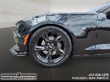 2019 Chevrolet Camaro 2SS muscle car attitude, luxury car comfor - Photo 7
