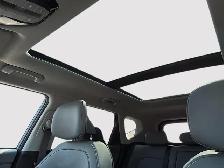 2027 Kia Seltos EX Premium AWD Panoramic Sunroof, Premium Comfor - Photo 17